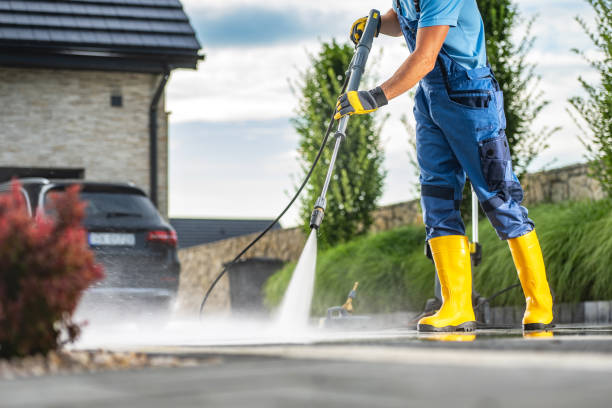 Best Driveway Pressure Washing  in Bristol, VA